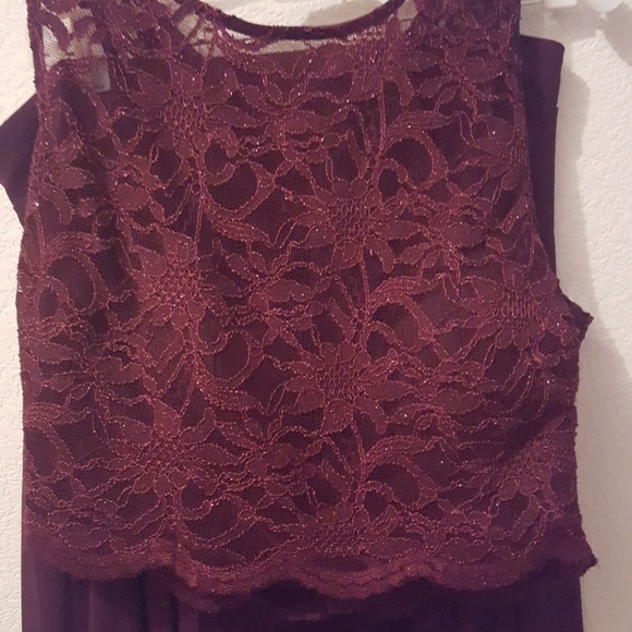 PROM DRESS - Picture 2 of 4